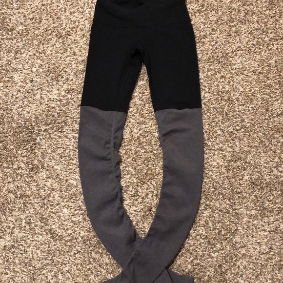 ALO Yoga Pants - Alo leggings